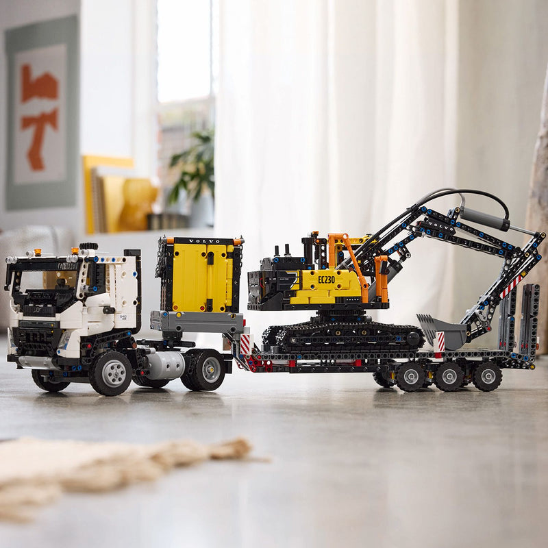 LEGO Volvo FMX Truck &amp; EC230 Electric Excavator 42175 Technic