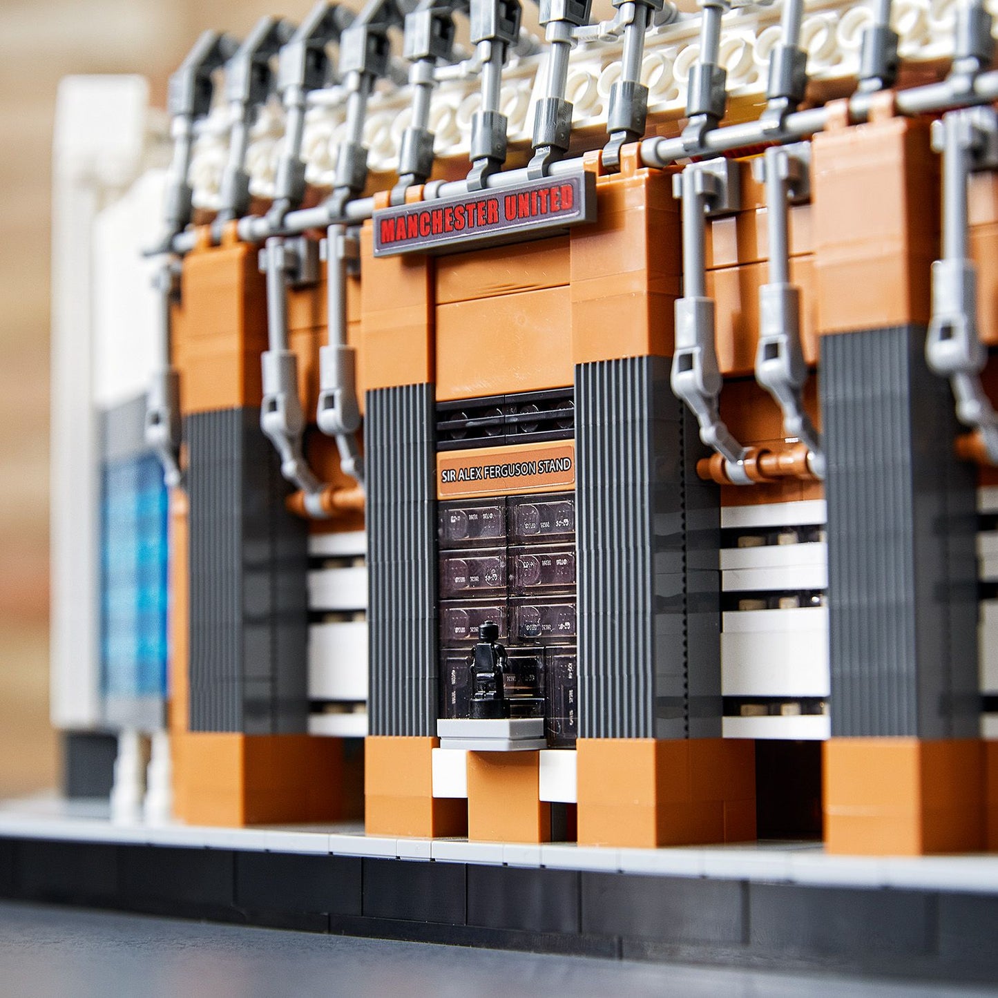 LEGO Manchester United Football Stadium 10272 Creator Expert
