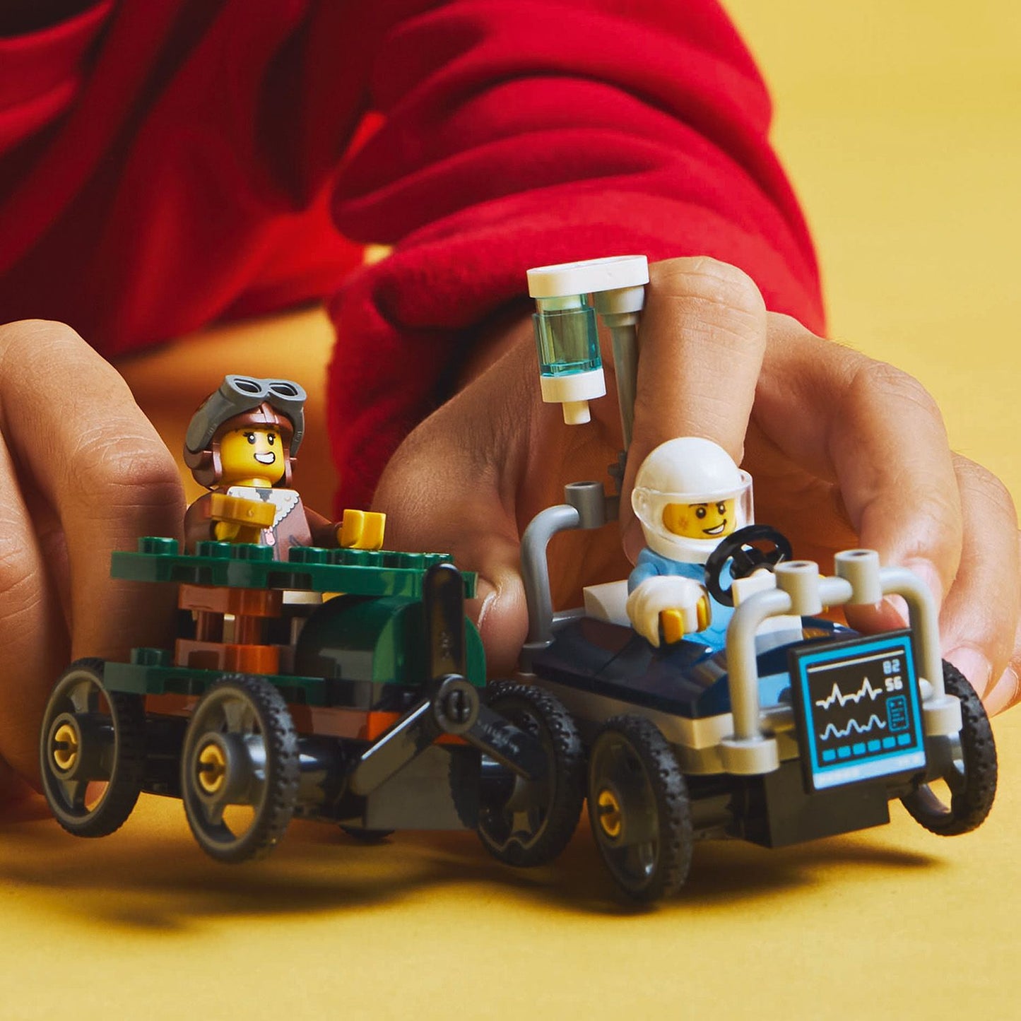 LEGO Race Car Pack: Airplane vs Hospital Bed 60459 City (Pre-Order: January 2025)