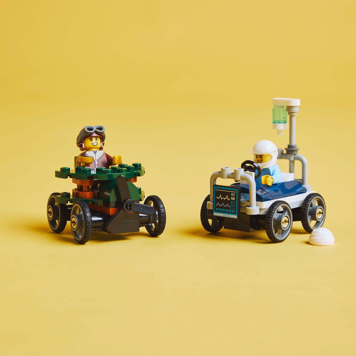 LEGO Race Car Pack: Airplane vs Hospital Bed 60459 City (Pre-Order: January 2025)