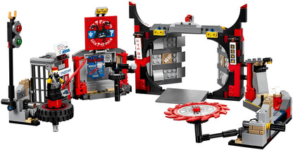 LEGO Het S.O.G. Hoofdkantoor met Lloyd en andere minifiguren 70640 Ninjago