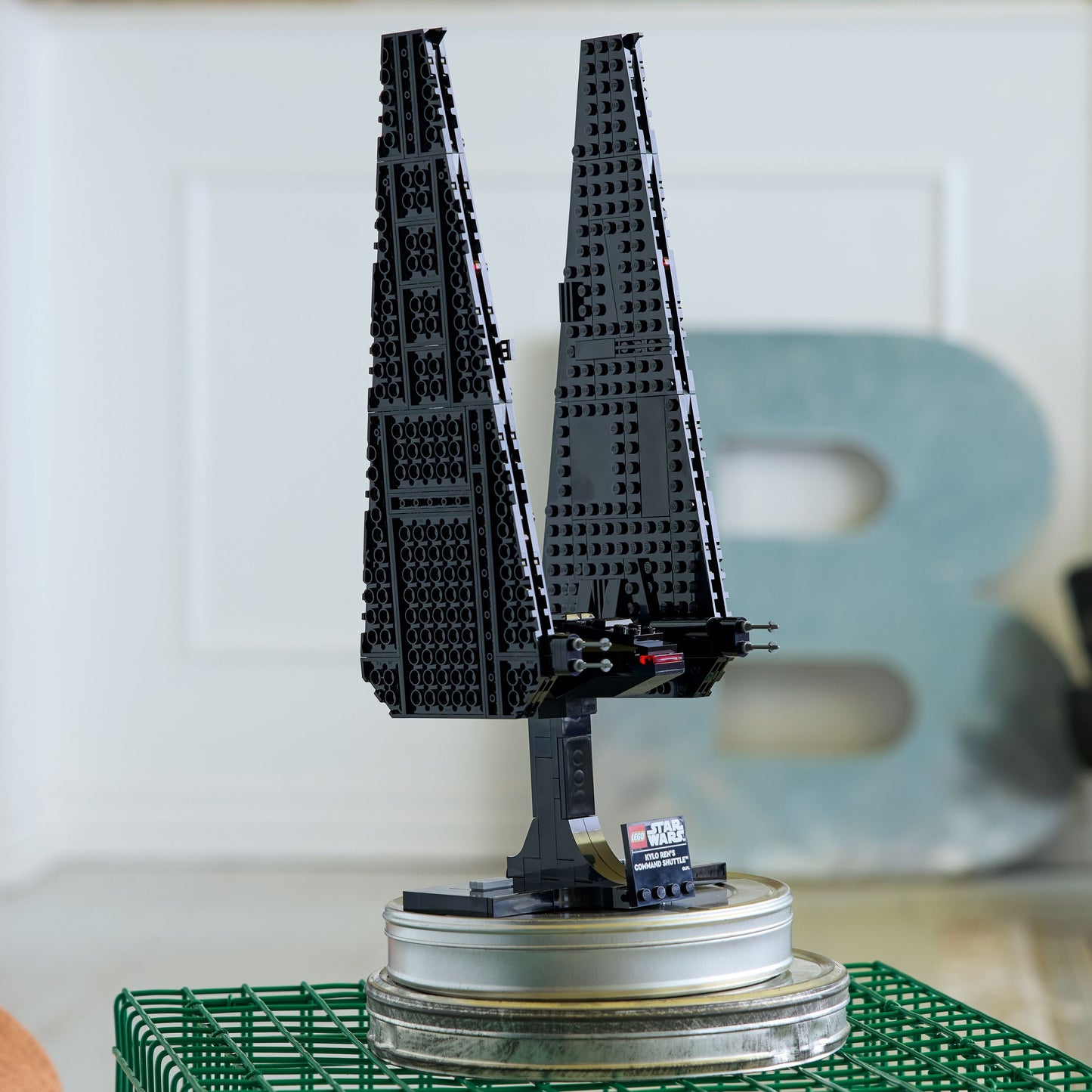 LEGO The Kylo Rens Command Shuttle 75406 StarWars