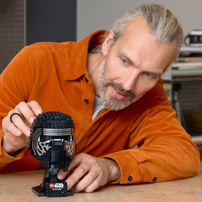 LEGO Kylo Ren Helmet 75415 StarWars