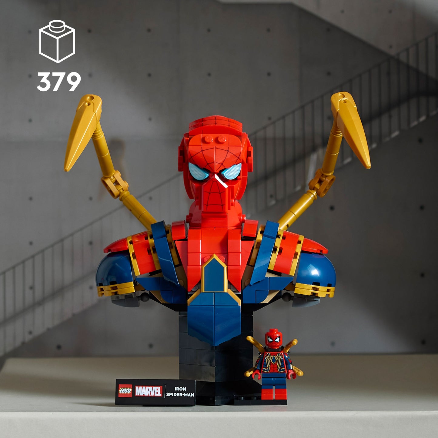 LEGO Iron Spider-Man bust 76326 Superheroes
