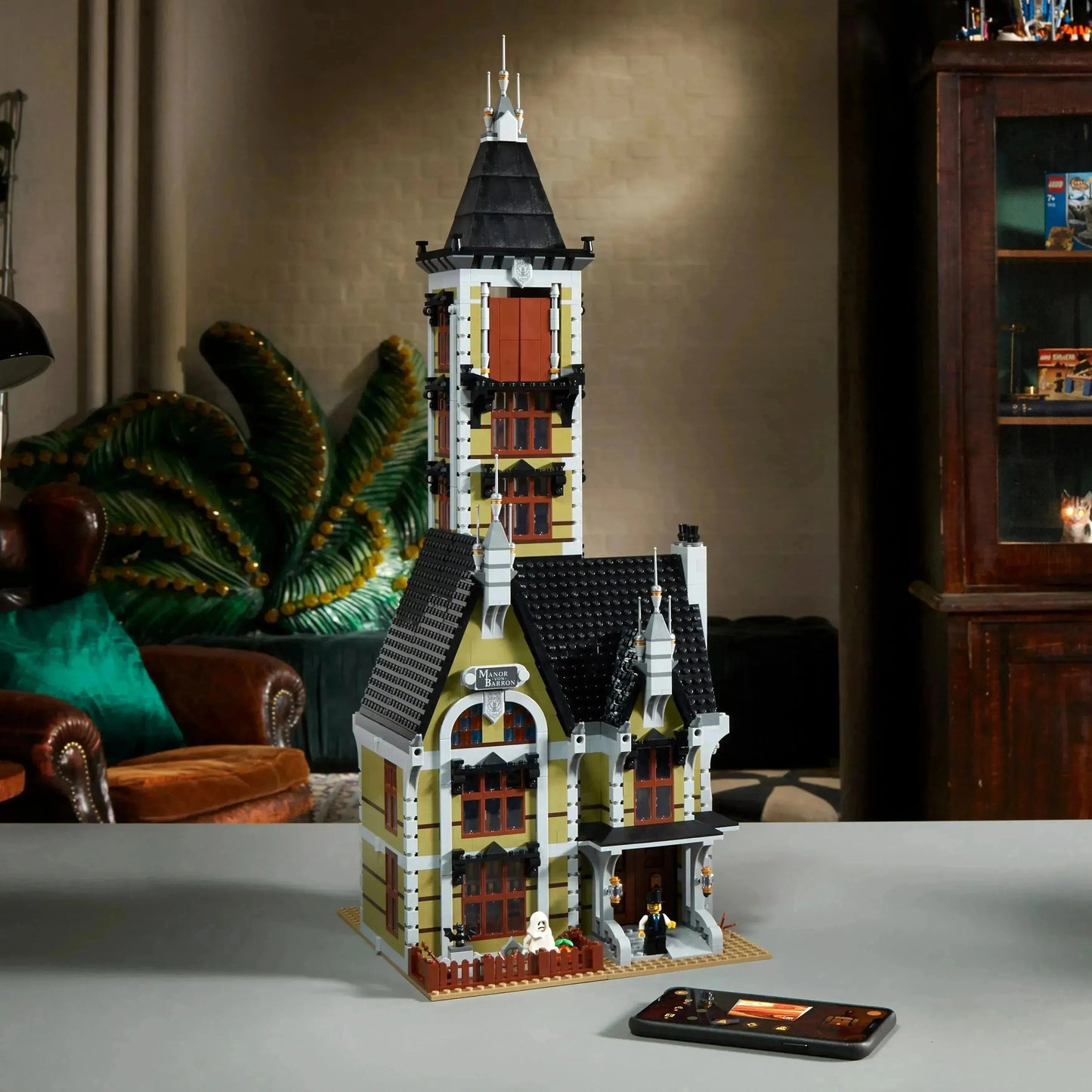 LEGO Haunted House 10273 Creator Expert