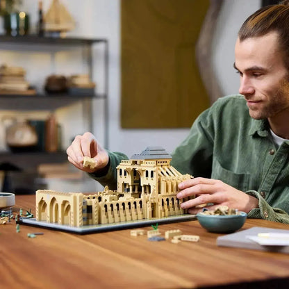 LEGO The Notre-Dame de Paris 21061 Architecture