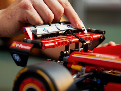 LEGO Formula 1 car 42207 Ferrari SF24 Technic (Delivery: March 2025)