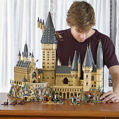 LEGO Schloss Hogwarts mit 6.000 Steinen 71043 Harry Potter