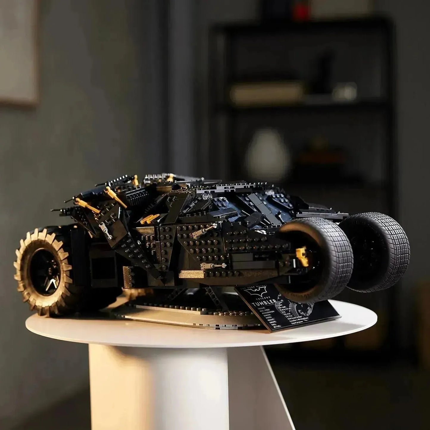 LEGO Batmobile Tumbler van Batman 76240 Batman