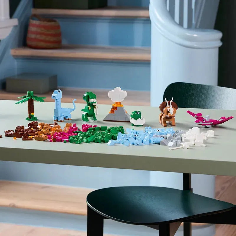 LEGO Creative Dinosaur 11041 Classic @ 2TTOYS | Official LEGO shop😊🥰 LEGO €. 34.99