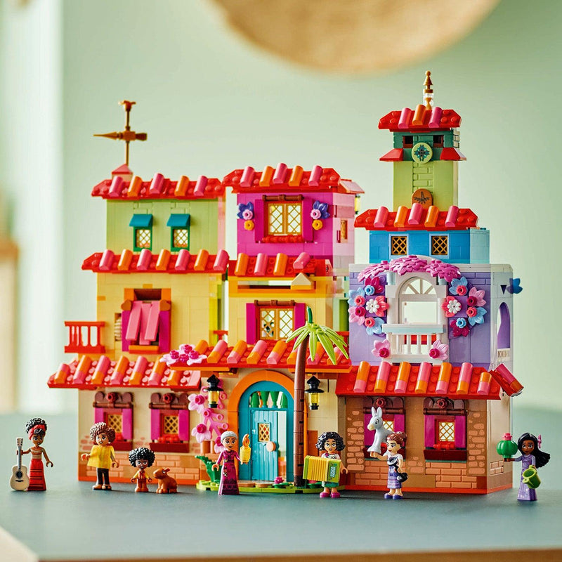 LEGO Het magische huis van de familie Madrigal 43245 Disney (Pre-Order: verwacht juni) LEGO DISNEY @ 2TTOYS LEGO €. 134.49