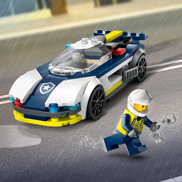 LEGO Politieauto en Muscle Car-achtervolging 60415 City LEGO FRIENDS @ 2TTOYS LEGO €. 16.49