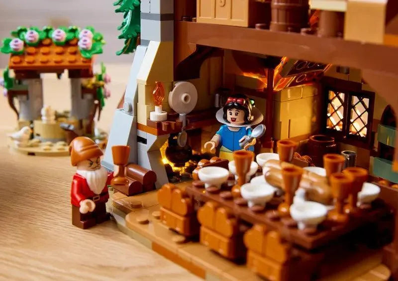 LEGO Snow White and the Seven Dwarfs' Cottage 43242 Disney LEGO DISNEY @ 2TTOYS | Official LEGO shop😊🥰 LEGO €. 219.99
