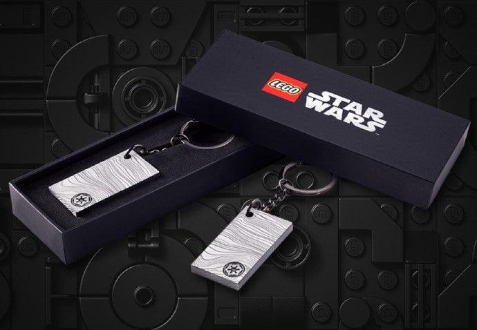 LEGO The Mandalorian Beskar Keychain 5007403 Gear LEGO Gear @ 2TTOYS | Official LEGO shop😊🥰 LEGO €. 5.49