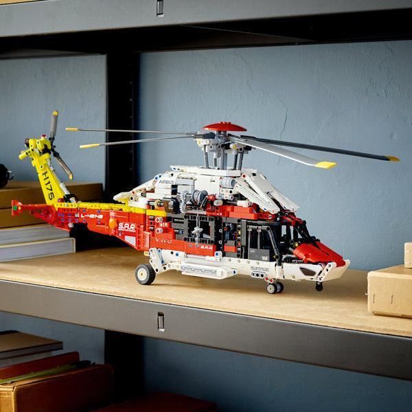 LEGO Airbus H175 Reddings Helicopter 42145 Technic (USED) LEGO TECHNIC @ 2TTOYS | Official LEGO shop😊🥰 LEGO €. 134.99