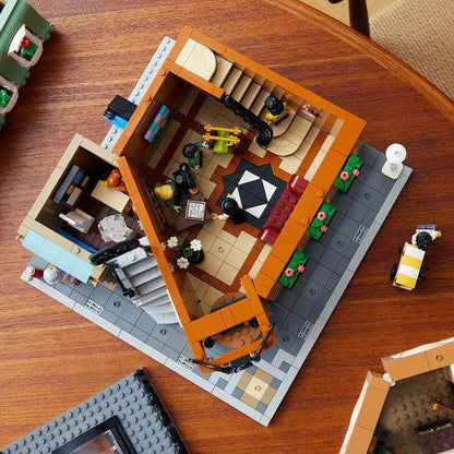 LEGO Boetiekhotel 10297 Creator Expert LEGO ICONS @ 2TTOYS | Official LEGO shop😊🥰 LEGO €. 224.99