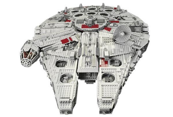 LEGO Millennium Falcon 10179 StarWars Ultimate Collector's LEGO STARWARS @ 2TTOYS LEGO €. 499.99