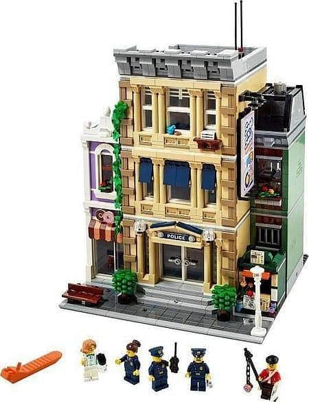 LEGO Modulair Politiebureau 10278 Creator Expert LEGO CREATOR EXPERT MODULAIR @ 2TTOYS LEGO €. 249.99