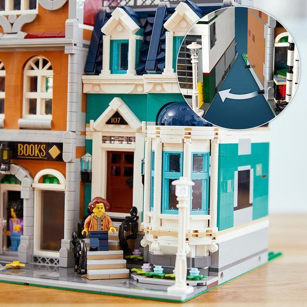 LEGO Modulaire Boekenwinkel 10270 Creator Expert (USED) LEGO CREATOR EXPERT MODULAIR @ 2TTOYS | Official LEGO shop😊🥰 LEGO €. 199.99