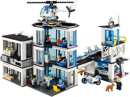 LEGO Politiebureau 60141 City LEGO CITY @ 2TTOYS LEGO €. 89.99