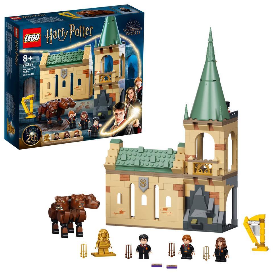 LEGO Zweinstein Pluizige ontmoeting inclusief gouden Hermelien 76387 Harry Potter LEGO HARRY POTTER @ 2TTOYS | Official LEGO shop😊🥰 LEGO €. 69.99